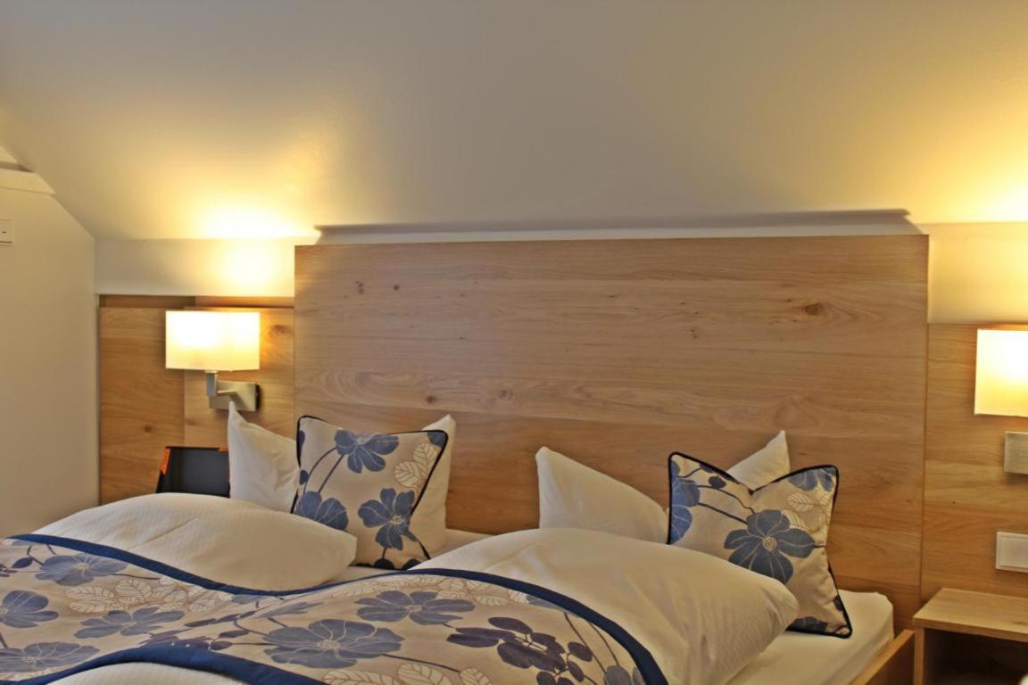Hotel Falkenseer Hof מראה חיצוני תמונה
